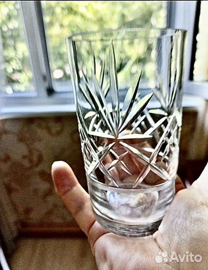 Хрустальные стаканы, стопки, фужеры