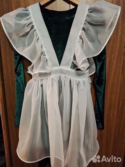 Белый школьный фартук