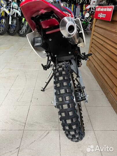 Мотоцикл Кросс Motoland RZ 200 (164FML)