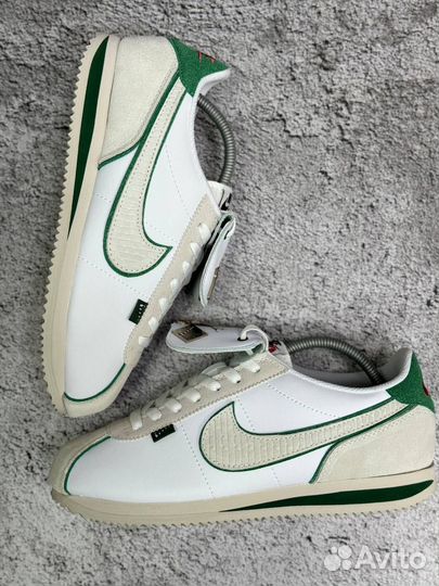 Кроссовки Nike Cortez