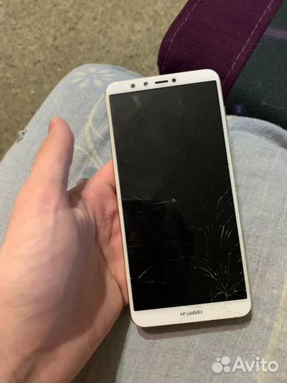 HUAWEI Y9 (2018), 3/32 ГБ