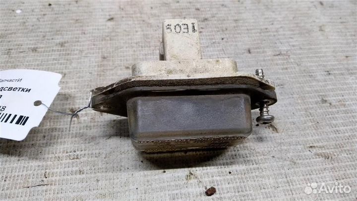 Фонарь подсветки номера Mitsubishi Galant E3 88-9