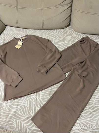 Костюм новый спортивный на девушку оверсайз 42-46