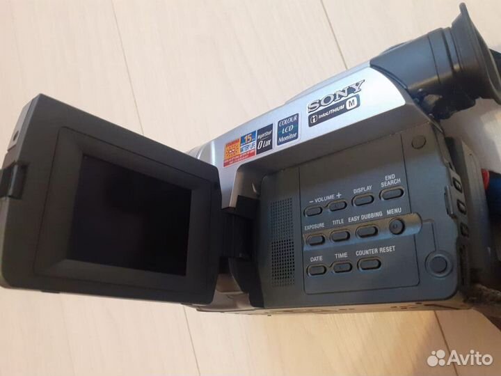 Видеокамера Sony Handycam ccd-trv108e