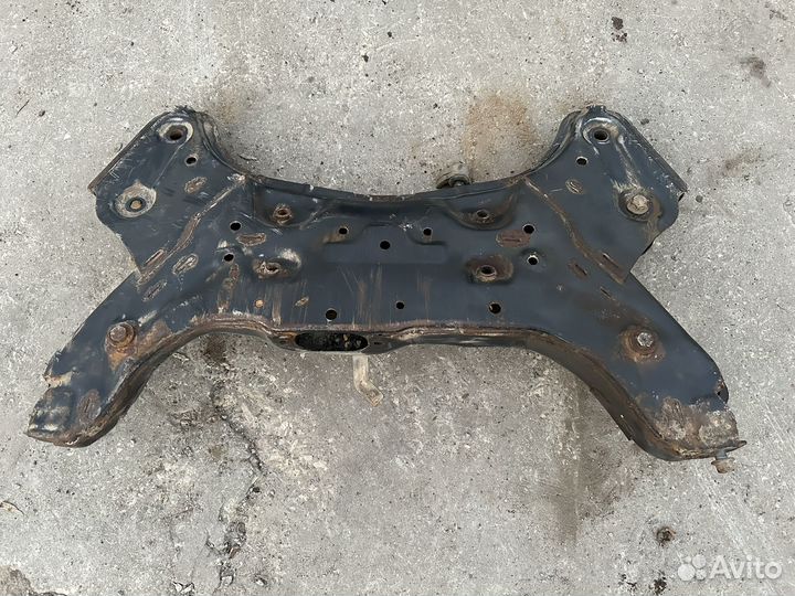 Подрамник Kia Rio 3