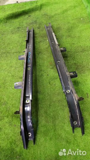 Направляющие дверей Nissan Presage Rider универсал