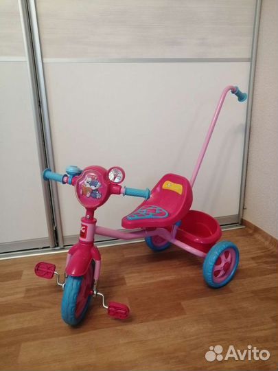 Трехколесный велосипед