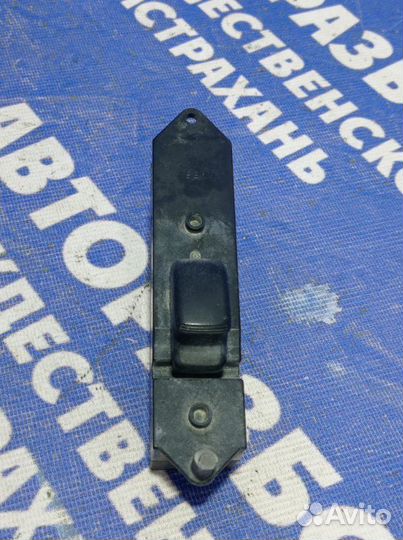 Кнопка стеклоподъемника Mitsubishi Pajero Sport 1