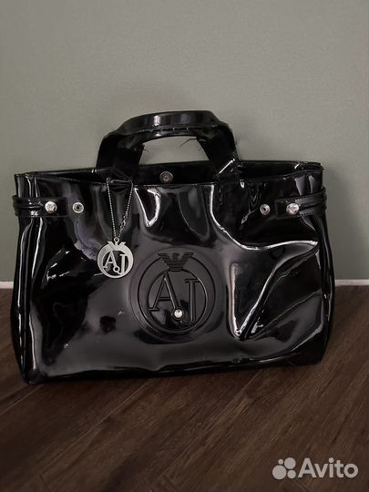 Сумка лаковая armani