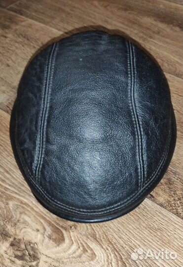 Мужская кожаная кепка