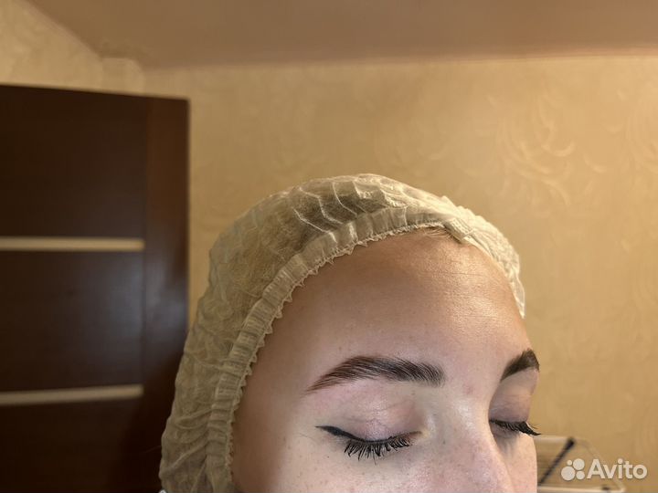 Окрашивание и ламинирование бровей