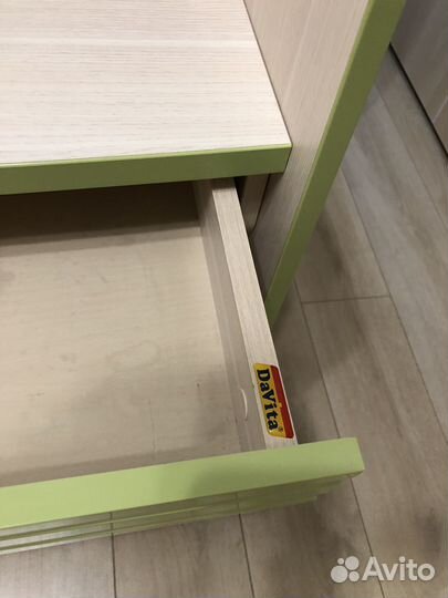 Детский письменный стол бу