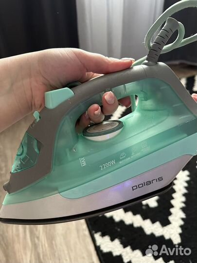 Утюг Polaris