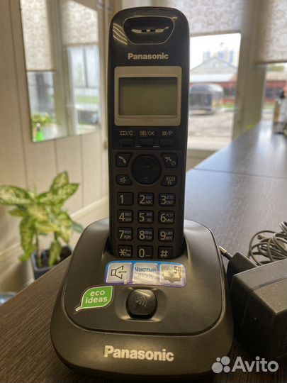 Телефон panasonic