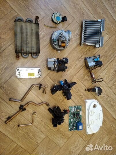 Запчасти на газовый котел Ariston BS24FF