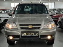 Chevrolet Niva 1.7 MT, 2014, 95 000 км, с пробегом, цена 743 000 руб.