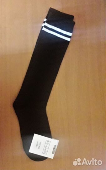 Гольфы в стиле Уэнсдэй