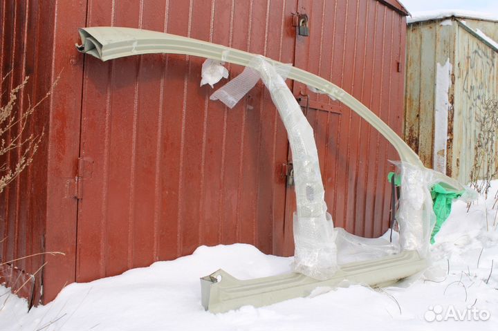 Часть боковины skoda