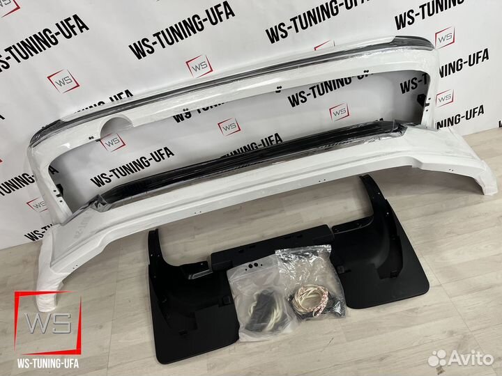 Обвес Toyota Land Cruiser 200 lounge Z944