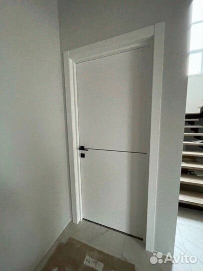 Двери межкомнатные глянец белый