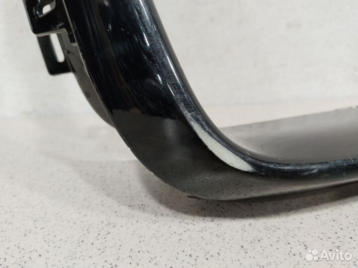 Накладка переднего бампера левая Geely Tugella