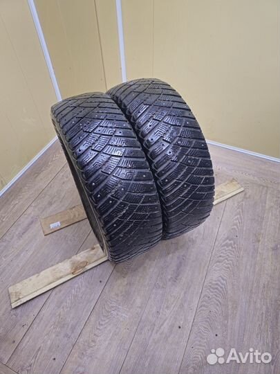 Goodyear UltraGrip Ice 215/65 R16