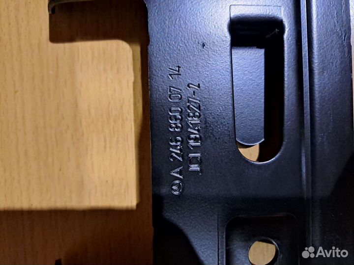 Крепление огнетушителя Mercedes Benz