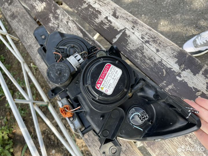 Фара mazda 3 bk хетчбек