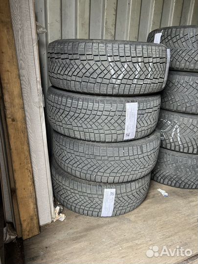 Pirelli Ice Zero FR 265/60 R18