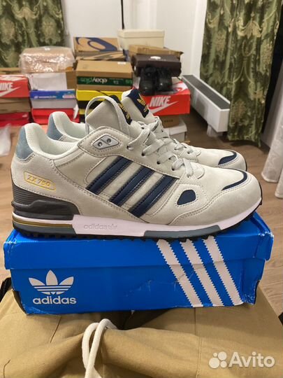 Кроссовки adidas