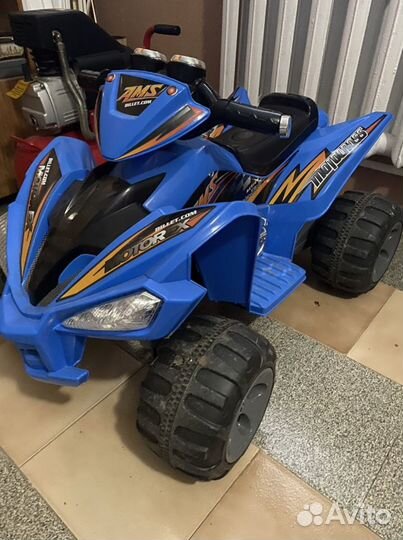 Детский квадроцикл на аккумуляторе