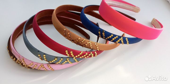 Ободок атласный со стразами