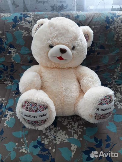 Медведь огромный музыкальный