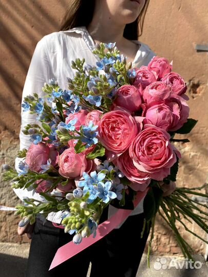 Букет пионовидных роз с доставкой