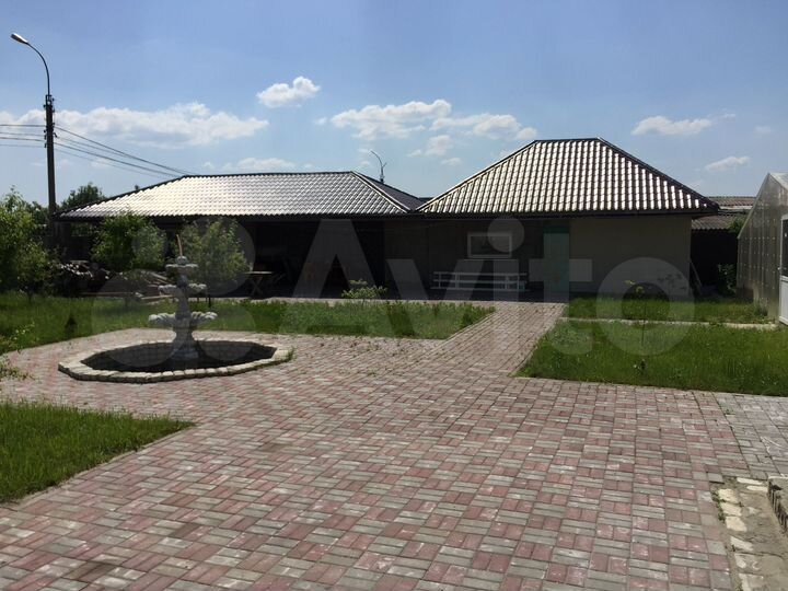 Дом 256 м² на участке 12 сот.