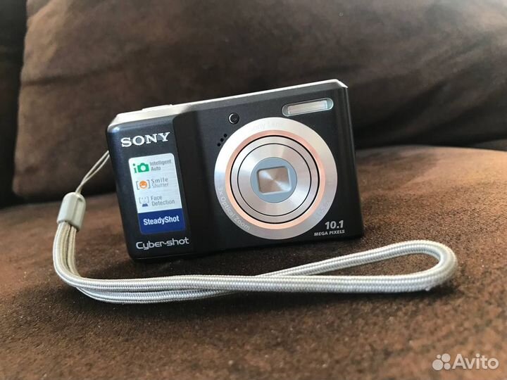 Фотоаппарат Sony Cyber-shot DSC-S2000