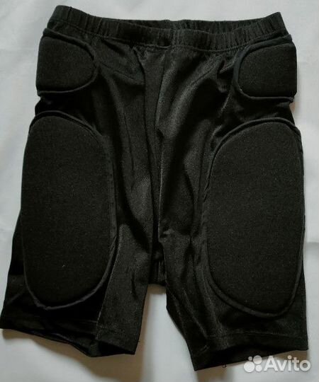 Защитные шорты для фигурного катания