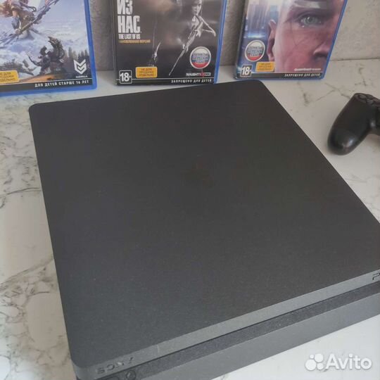Sony PS4 Slim 1TB (3 игры) 2208B
