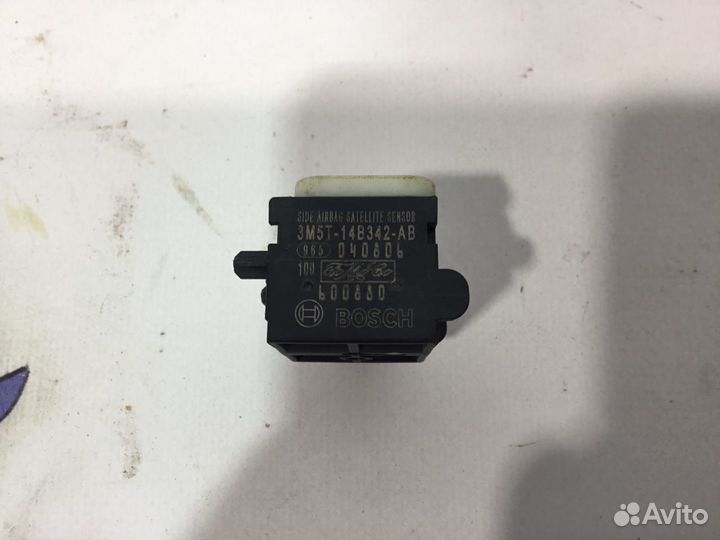 Датчик бокового удара Mazda Ford Land Rover