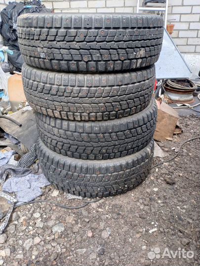 Dunlop SP Winter Ice 01 185/65 R15