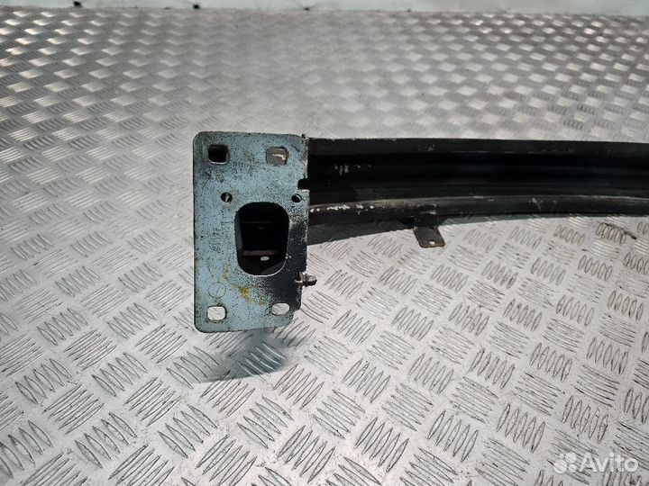 Усилитель переднего бампера Volkswagen Polo