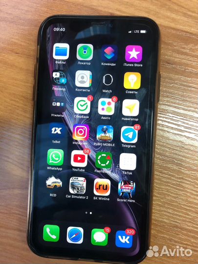 Телефон iPhone хр 128 гб