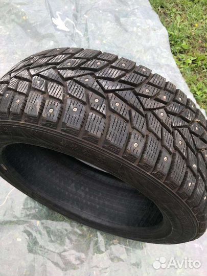Dunlop SP Winter Ice 02 245/45 R19 и 245/45 R19 102T