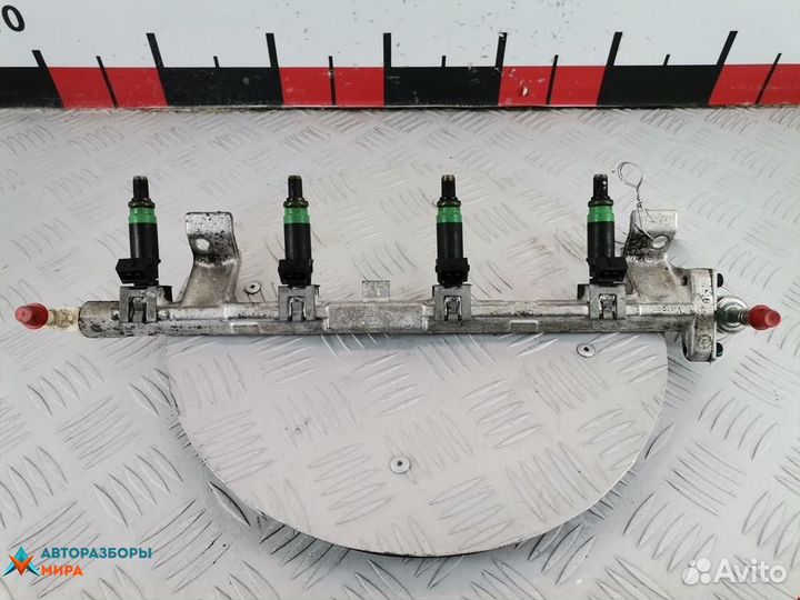 Форсунка Ford Fiesta 4 рест. 2002 1429840