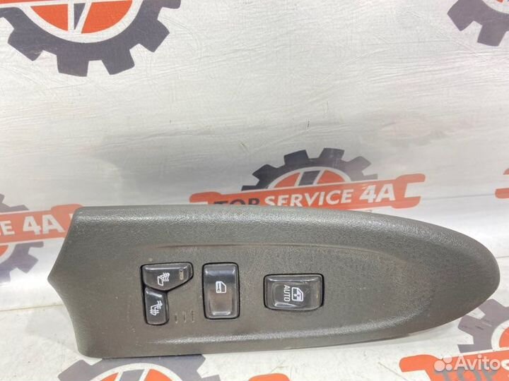 Блок управления стеклоподьемником передний правый