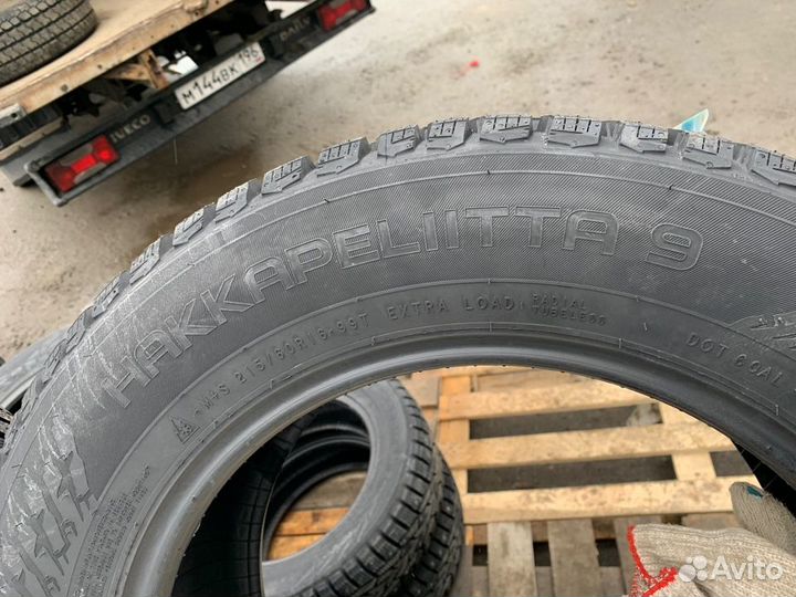 Nokian Tyres Hakkapeliitta 9 215/60 R16