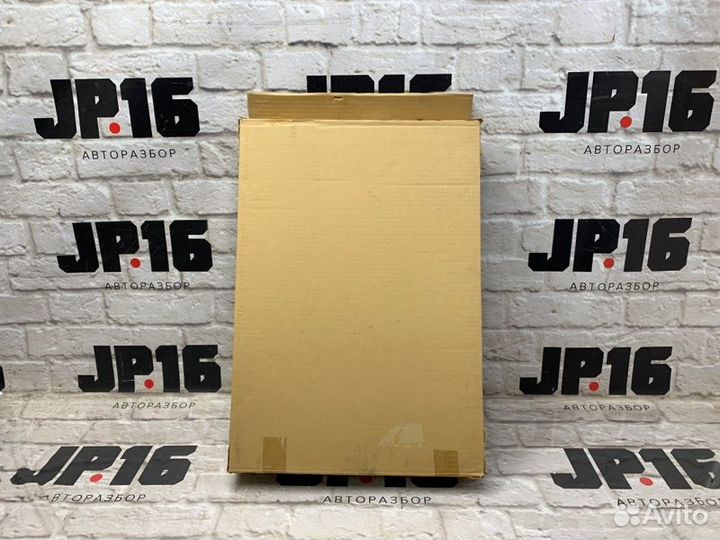 Крышка двигателя (декоративная) левая Infiniti