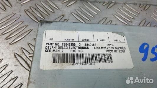 Блок радио cadillac escalade 3 (95F09SQ01)