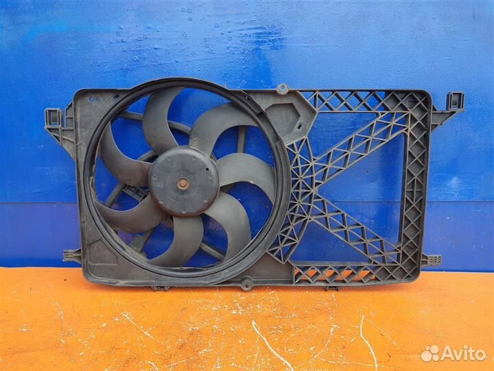 Вентилятор радиатора Transit 7 2006-2014 1431172