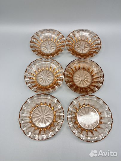 Розетки из карамельного стекла